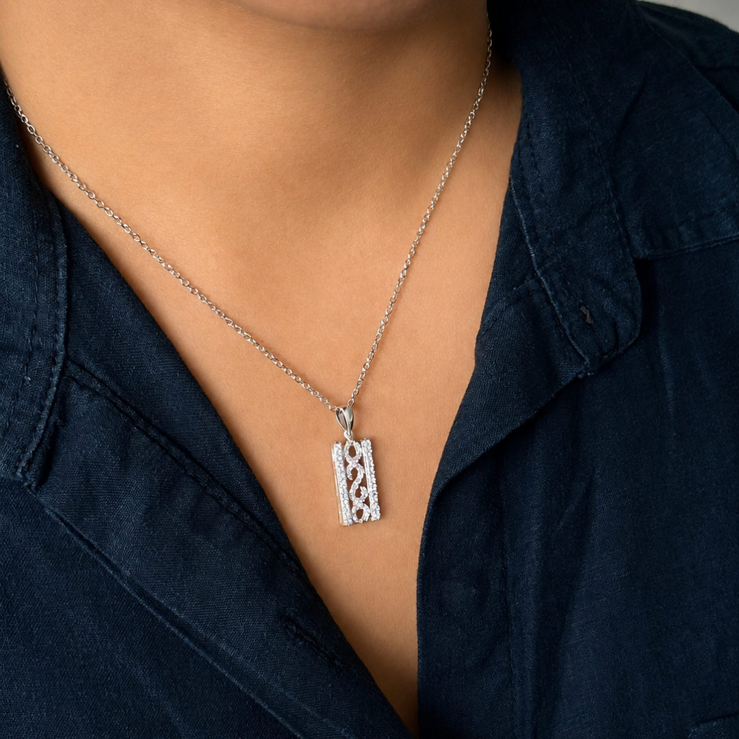 Elara Necklace