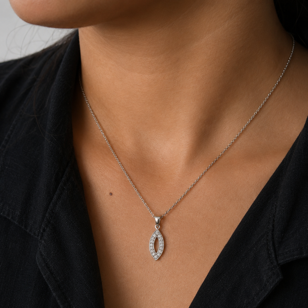 Lumiere Necklace