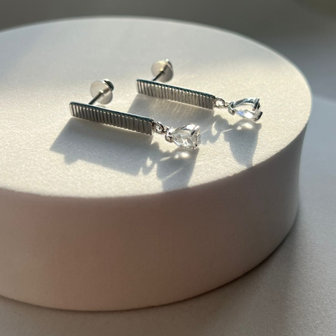 Tiva White Topaz Drops